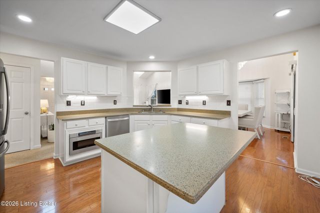 14307 Academy Ridge Blvd, Louisville, KY 40245