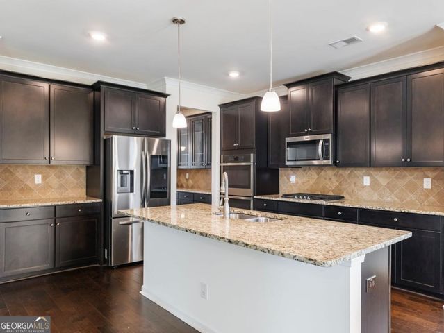 198 Broder Farms Drive, Stockbridge, GA 30281