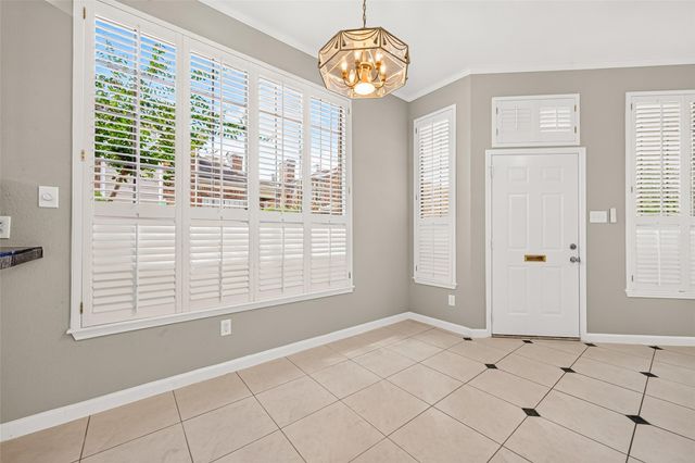 8888 Benning Drive 204, Houston, TX 77031