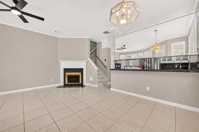 8888 Benning Drive 204, Houston, TX 77031