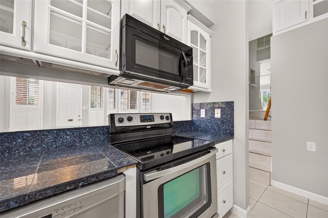 8888 Benning Drive 204, Houston, TX 77031