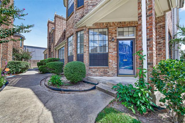 8888 Benning Drive 204, Houston, TX 77031