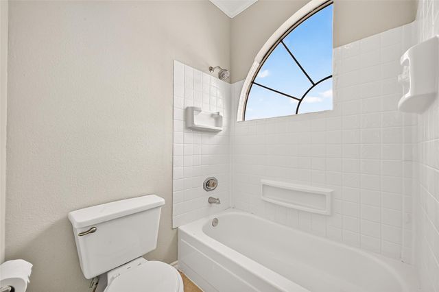 8888 Benning Drive 204, Houston, TX 77031