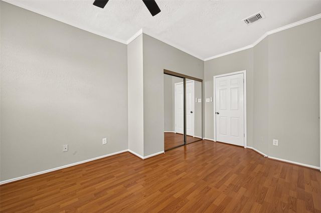 8888 Benning Drive 204, Houston, TX 77031