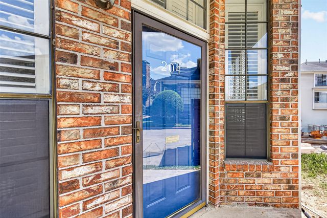 8888 Benning Drive 204, Houston, TX 77031