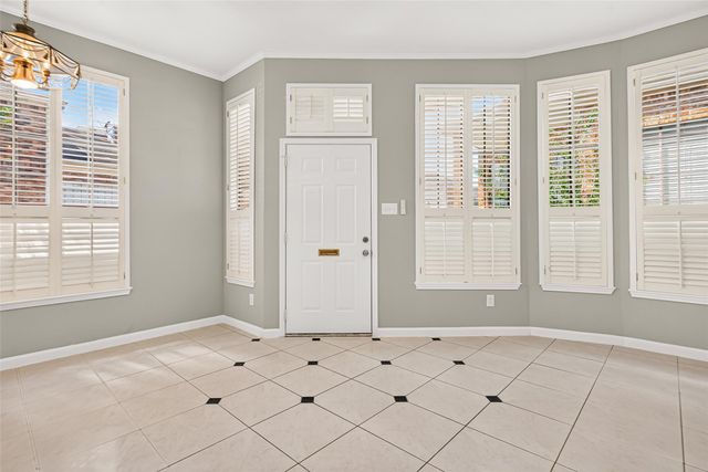 8888 Benning Drive 204, Houston, TX 77031