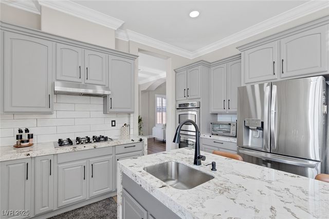 7412 Cardigan Bay Street, Las Vegas, NV 89131