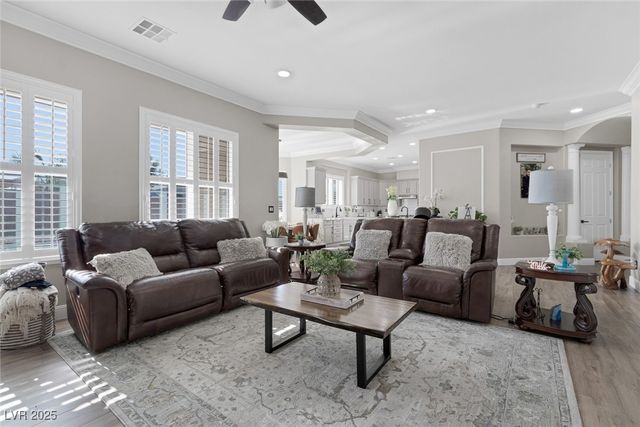 7412 Cardigan Bay Street, Las Vegas, NV 89131