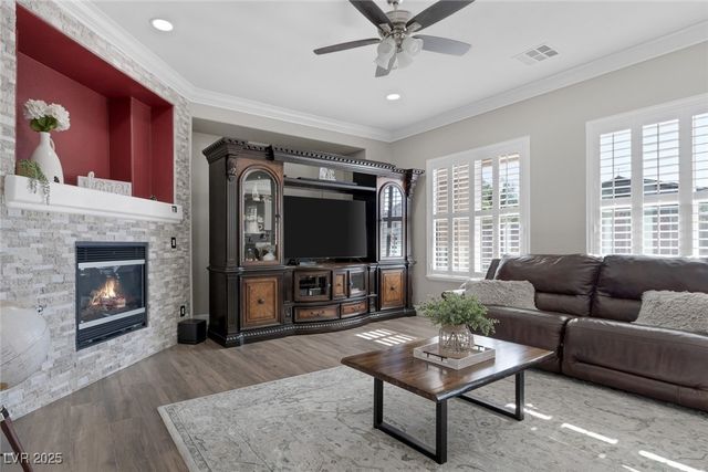 7412 Cardigan Bay Street, Las Vegas, NV 89131