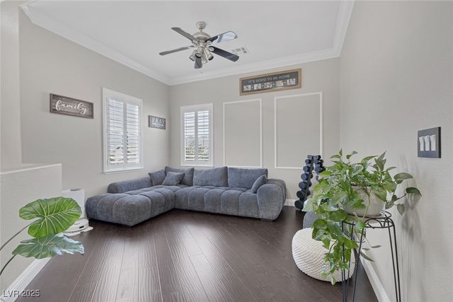 7412 Cardigan Bay Street, Las Vegas, NV 89131