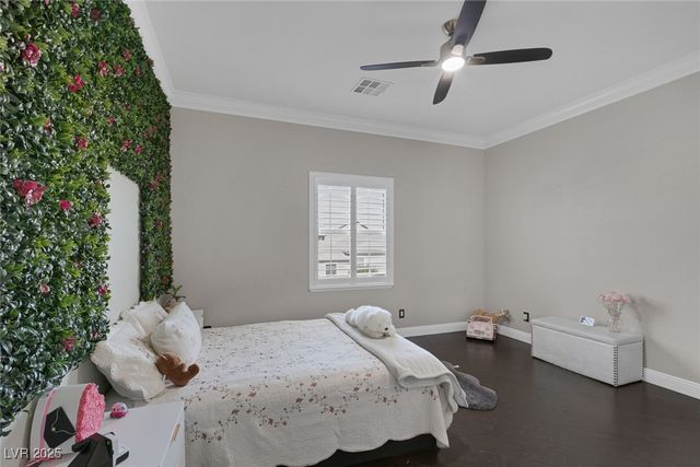 7412 Cardigan Bay Street, Las Vegas, NV 89131