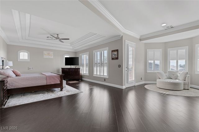 7412 Cardigan Bay Street, Las Vegas, NV 89131