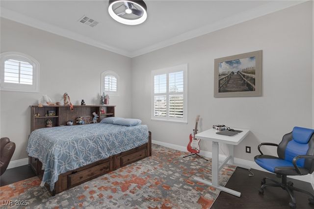 7412 Cardigan Bay Street, Las Vegas, NV 89131