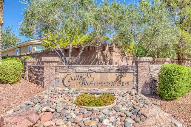 7412 Cardigan Bay Street, Las Vegas, NV 89131