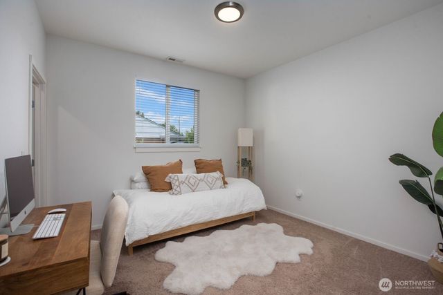 7202 S Lawrence Street, Tacoma, WA 98409