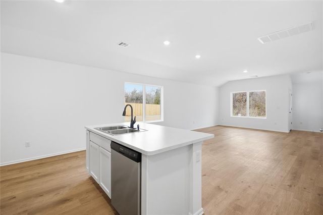 3309 Little Creek Drive, Mustang, OK 73064