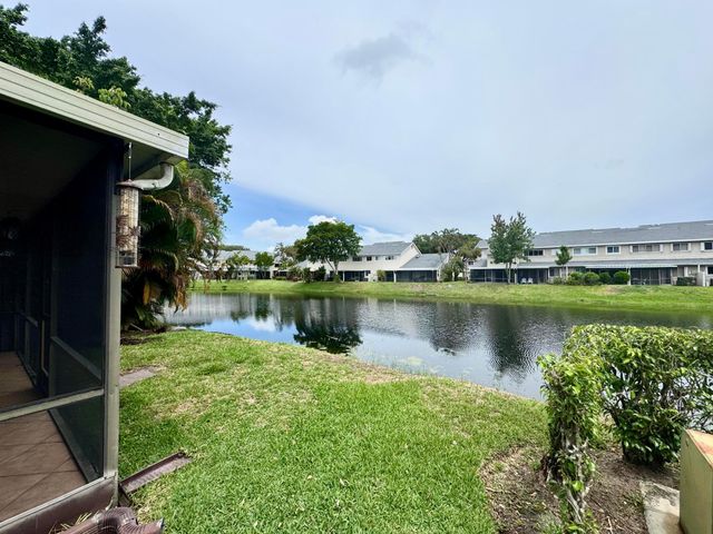 1877 DISCOVERY Way, Deerfield Beach, FL 33442