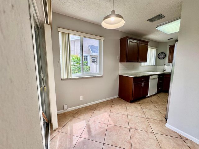 1877 DISCOVERY Way, Deerfield Beach, FL 33442