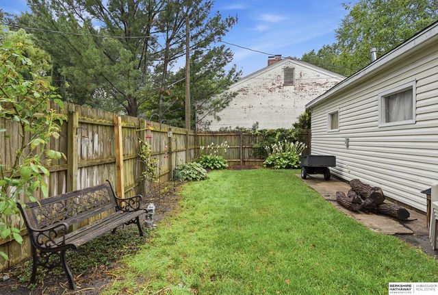 1845 N Nye Avenue, Fremont, NE 68025