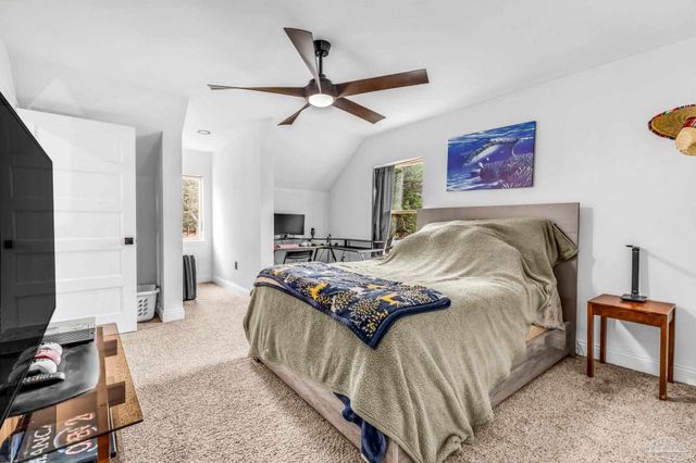 1661 Comanche Trl, Gulf Breeze, FL 32563