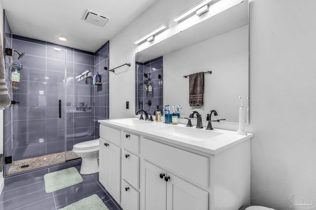 1661 Comanche Trl, Gulf Breeze, FL 32563