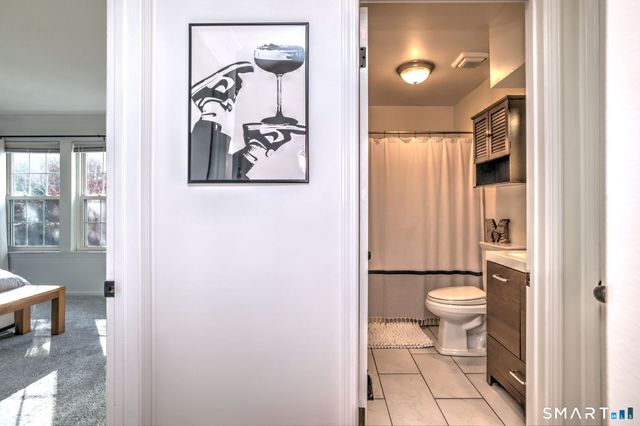 50 Greenview Lane 50, Milford, CT 06461