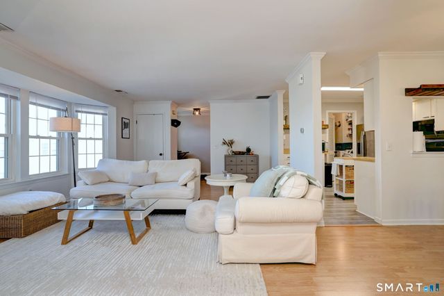 50 Greenview Lane 50, Milford, CT 06461