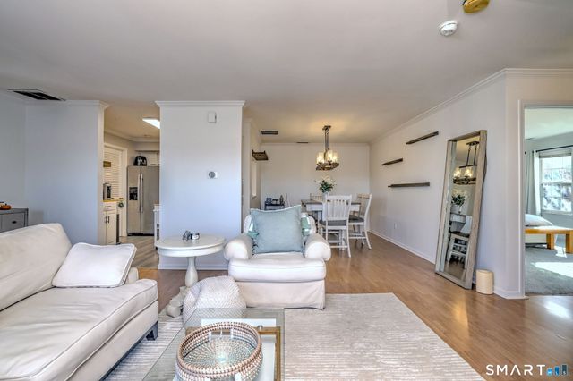 50 Greenview Lane 50, Milford, CT 06461