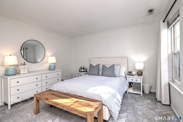 50 Greenview Lane 50, Milford, CT 06461