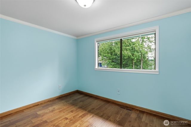 7900 NE Forest Ridge Lane, Bremerton, WA 98311