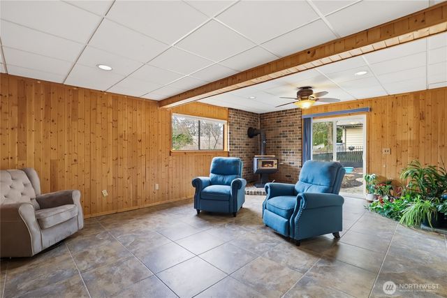 7900 NE Forest Ridge Lane, Bremerton, WA 98311