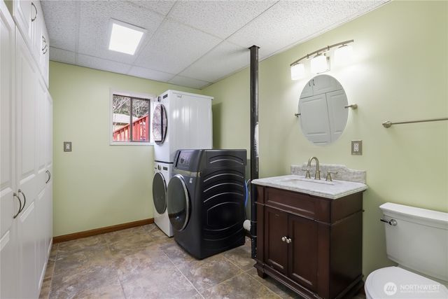 7900 NE Forest Ridge Lane, Bremerton, WA 98311