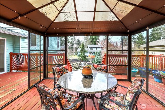 7900 NE Forest Ridge Lane, Bremerton, WA 98311