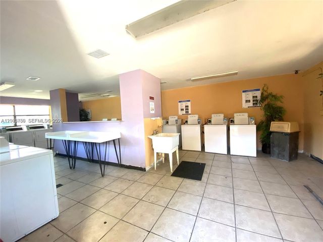 4033 Lakeside Dr 4033, Tamarac, FL 33319