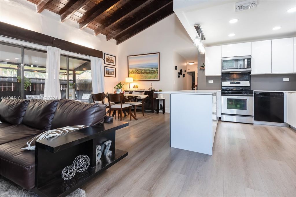 3038 E Missionwood Cir A-1, Miramar, FL 33025