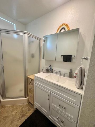 528 N Girard Street, Hemet, CA 92544
