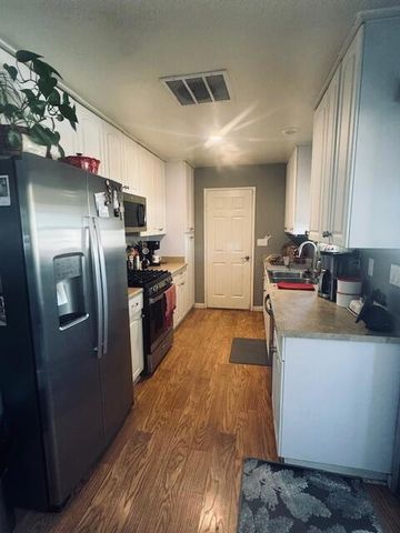528 N Girard Street, Hemet, CA 92544