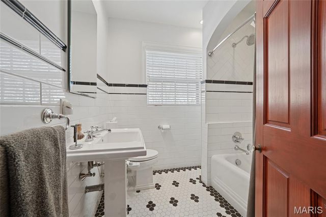 7342 Cornell Avenue, University City, MO 63130