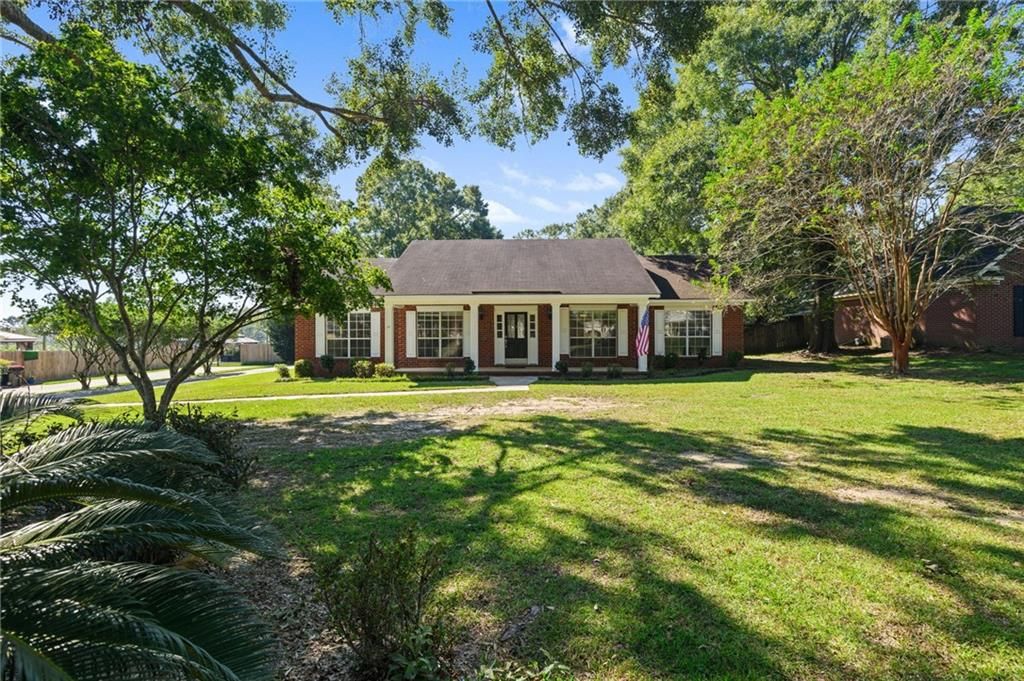 10541 Hunters Ridge Drive, Mobile, AL 36695 — exterior