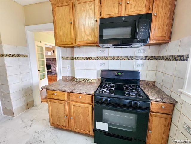 1612 Atkinson Street, Detroit, MI 48206