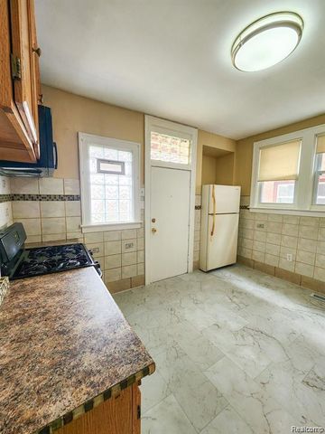 1612 Atkinson Street, Detroit, MI 48206