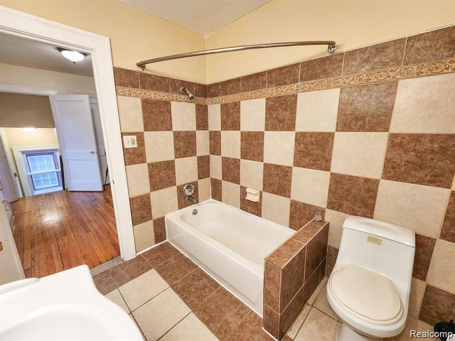 1612 Atkinson Street, Detroit, MI 48206