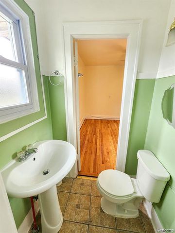 1612 Atkinson Street, Detroit, MI 48206