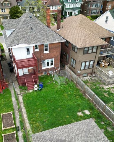 1612 Atkinson Street, Detroit, MI 48206