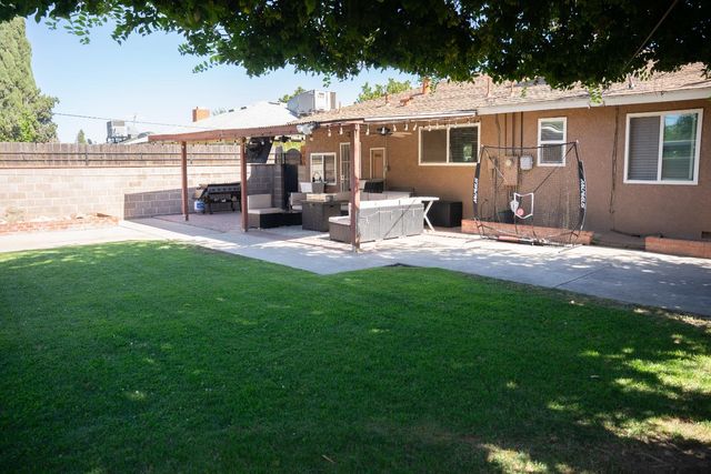 1626 W Yale Avenue, Fresno, CA 93705