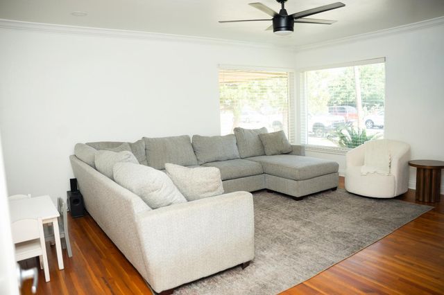 1626 W Yale Avenue, Fresno, CA 93705