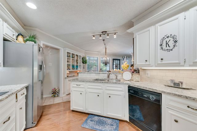 101 Greenway Street, Sunnyvale, TX 75182