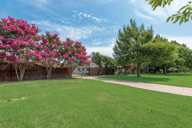 101 Greenway Street, Sunnyvale, TX 75182