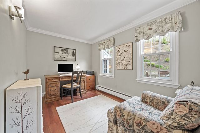 9 Hill Dale Rd, Plymouth, MA 02360