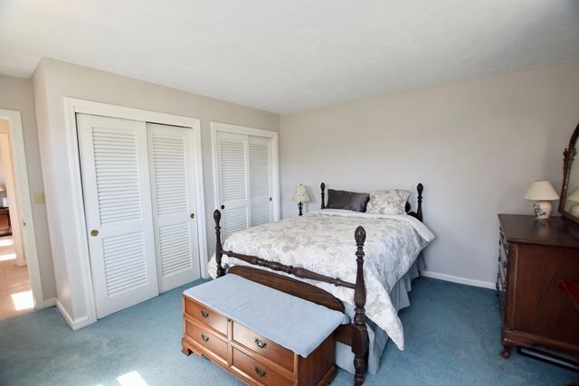 9 Hill Dale Rd, Plymouth, MA 02360